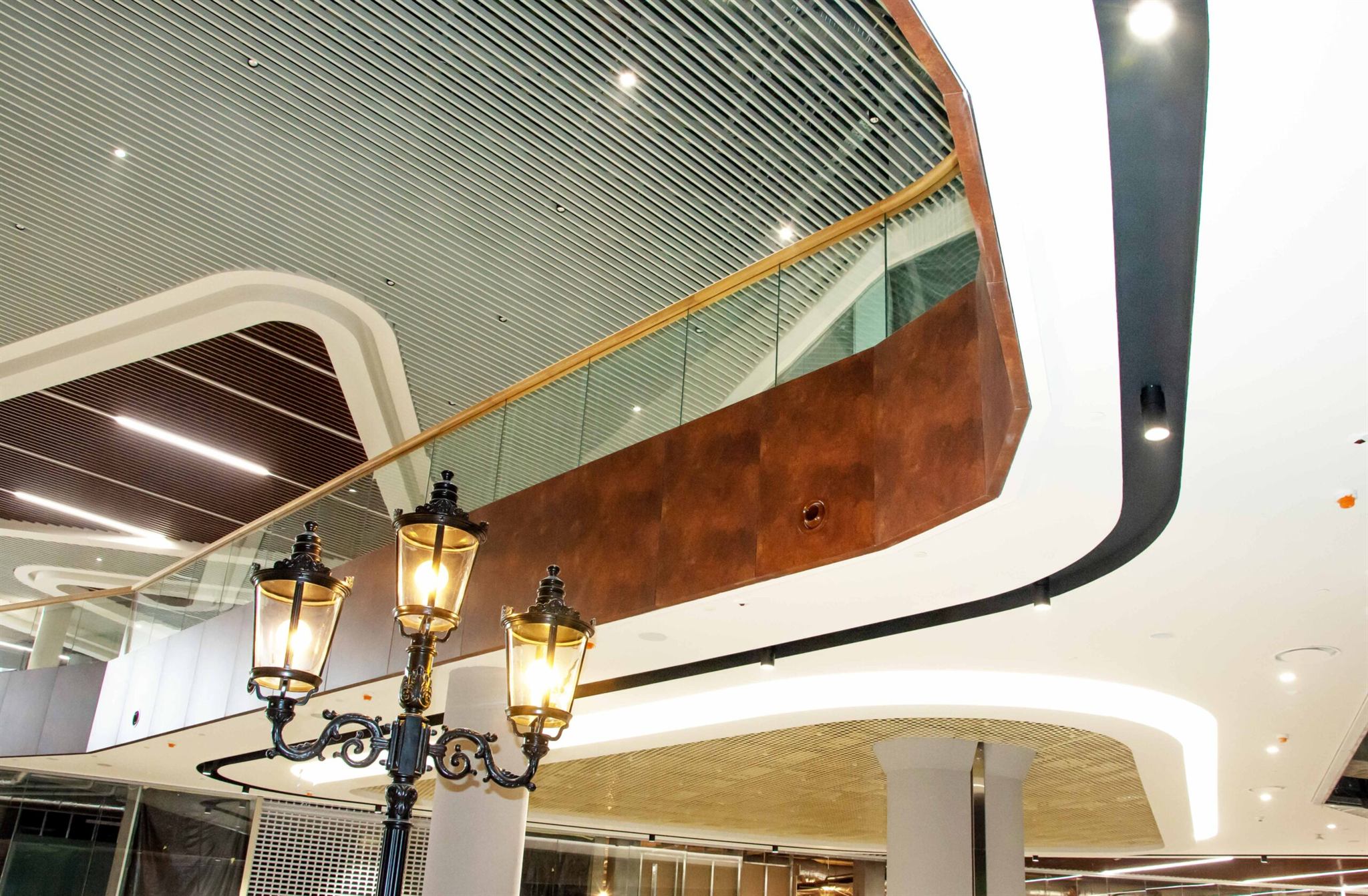 Shopping mall “RETROVILLE”
