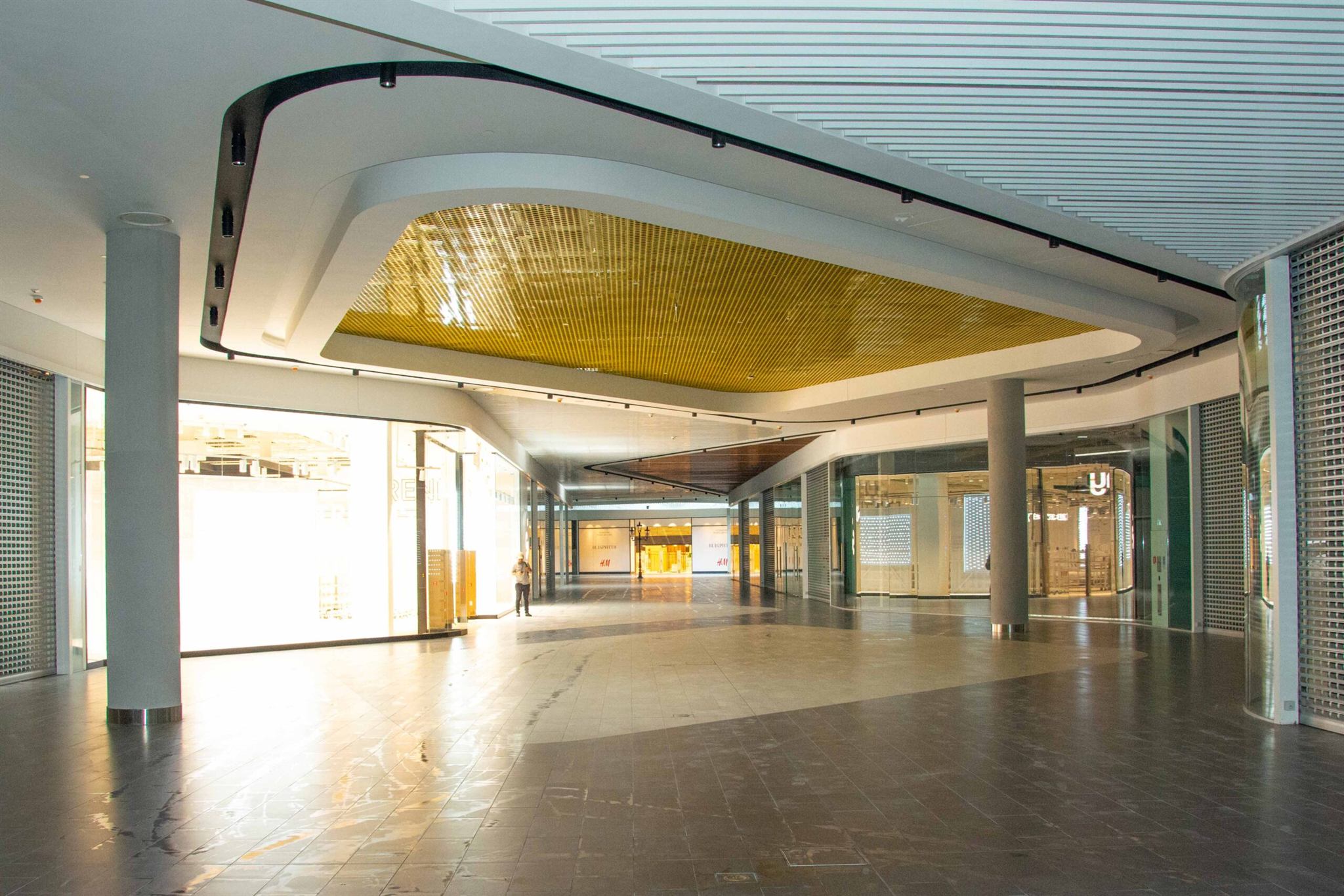 Shopping mall “RETROVILLE”