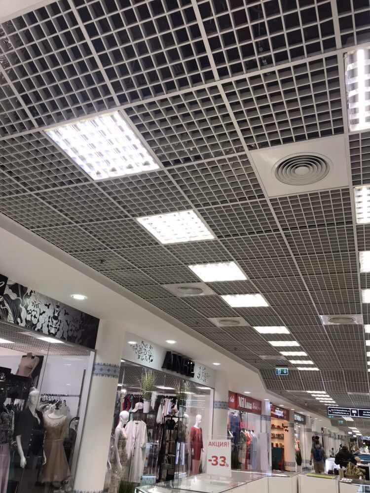 ТРЦ “Метроград”
